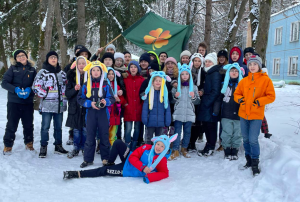 Сотрудники педагогического университета провели зимнюю смену в лагере. Фото с сайта МПГУ